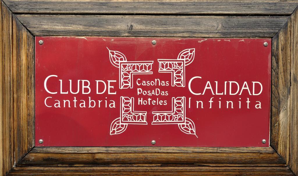 Palacio De Trasvilla Escobedo Exterior foto