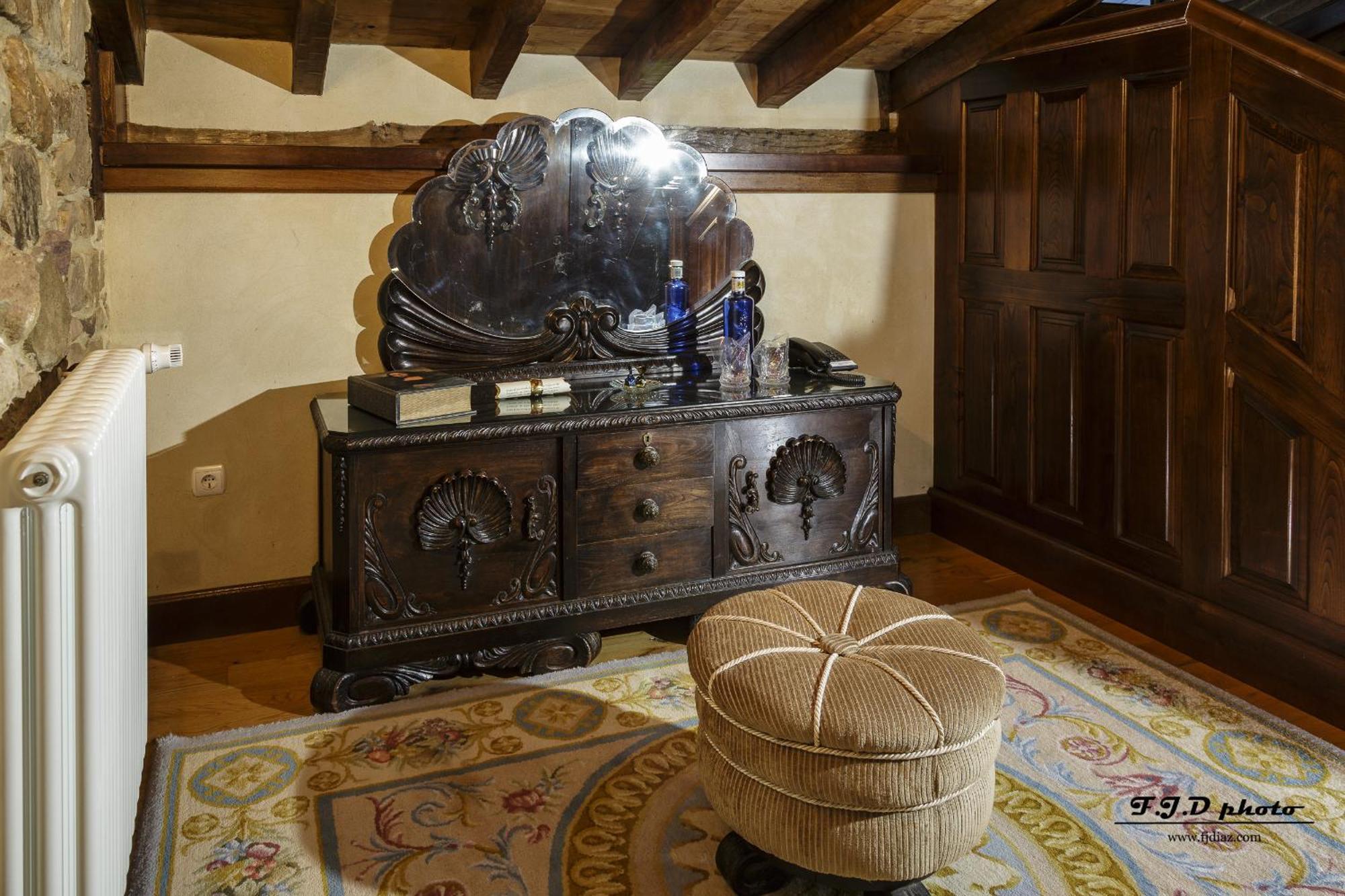 Palacio De Trasvilla Escobedo Quarto foto